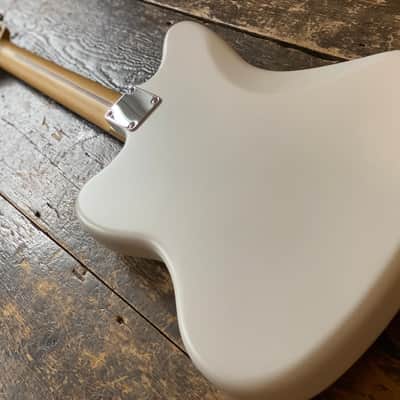 Fender Japan Limited Edition Blanc Jazzmaster Hybrid II MIJ Japan Domestic Only Model 2025 Satin White image 5