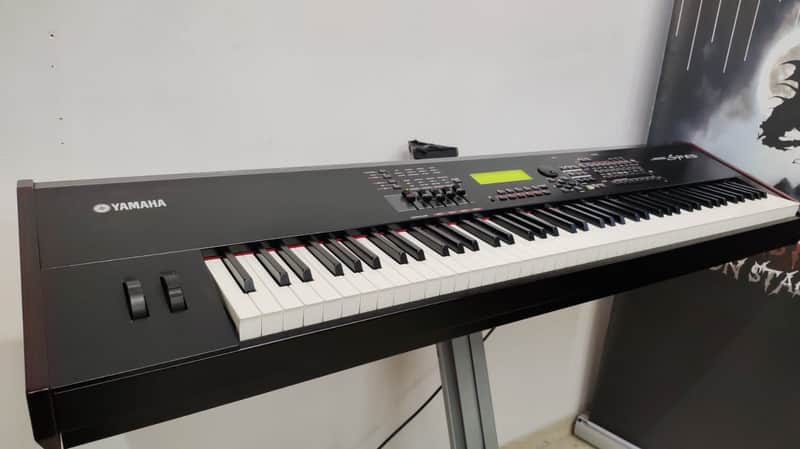 Yamaha S90 ES | Reverb Canada