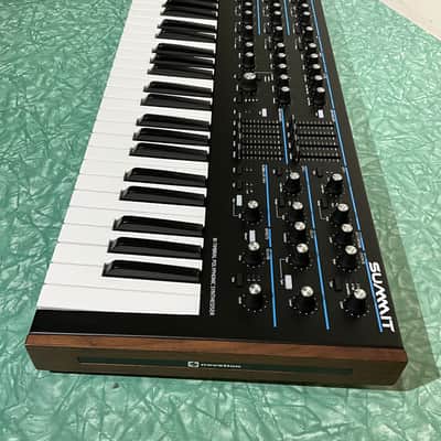 Novation Summit Black/brown image 5