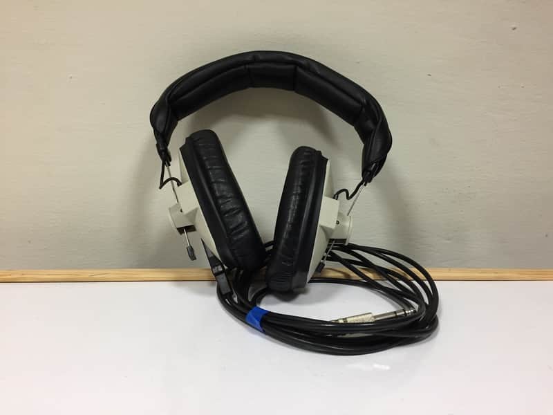 Beyerdynamic DT100 image 1