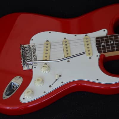 Fender/Squier Stratocaster 1960s Vintage Style*rare model made in Japan*neck has a fine thick rosewood slab board!*100% original/mint condition/from first owner/frets are as new*looks/plays/sounds fantastic*affordable vintage Strat=BUY NOW! HAVE FUN! image 4