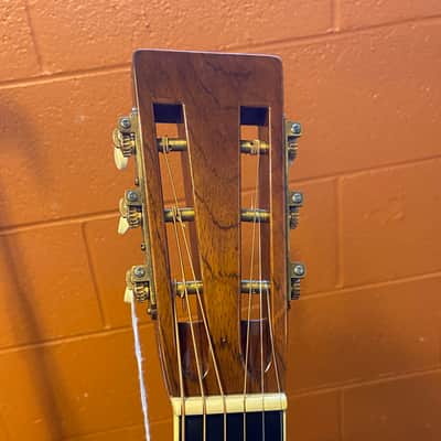 Martin 2006 Ditson Dreadnought 333 w/OHSC image 3