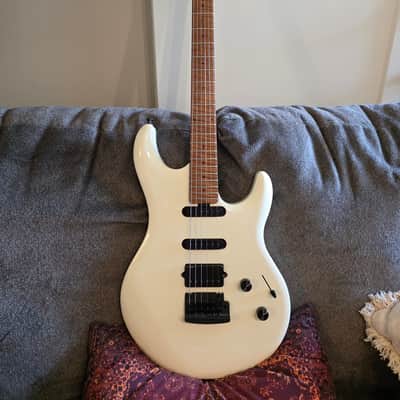 Ernie Ball Music Man Luke III Roasted Maple Fretboard ~2020 - Butter Cream image 2