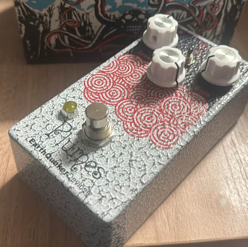 EarthQuaker Devices Plumes Small Signal Shredder