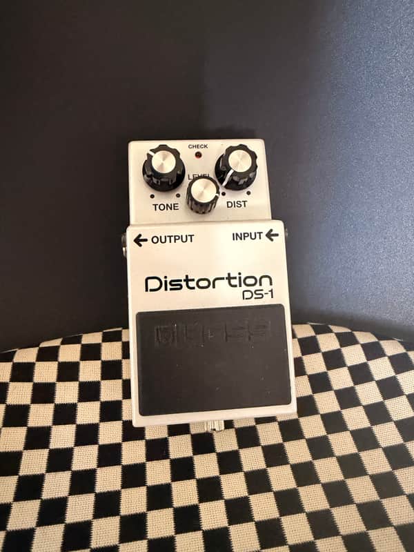Boss DS-1-WH Distortion 2024 Metallic White image 1