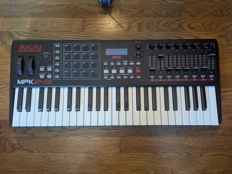 Akai MPK249 2014 - Present - Black image 1