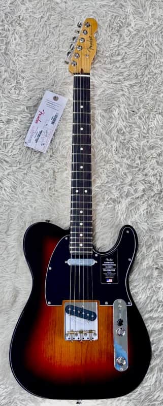 Fender American Professional Classic Telecaster Rosewood board, 3-Color Sunburst