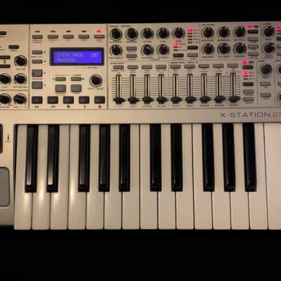 Novation X-Station Polyphonic Virtual Analogue Modeling 25-Key 8-Voice Synthesizer with USB Interface and Joystick and pad control