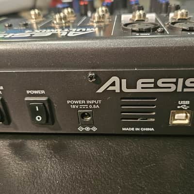 Alesis MultiMix 4 USB FX 4-Channel Mixer with Effects image 4