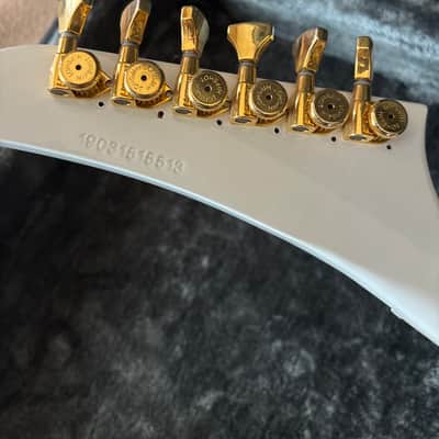 Epiphone Lzzy Hale Signature Explorer 2019 - Alpine White image 6