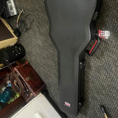 Gator TSA flight case for right handed Les paul New - Black image 5
