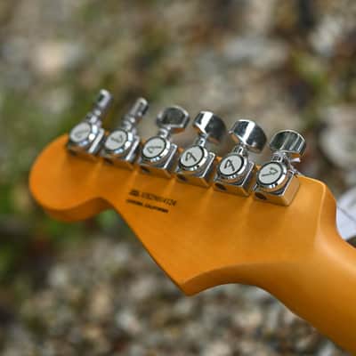 Fender American Ultra Luxe Vintage '50s Stratocaster - 3-Color Sunburst image 8