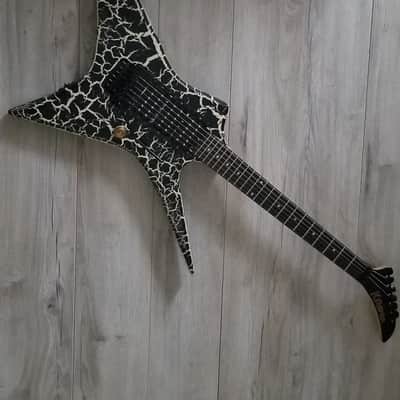 Kramer Voyager FR-222S Crackle Black White w/ Original Case image 2