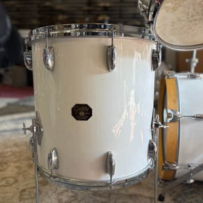 Gretsch USA 6-Piece Drum Set 1970s - White Nitron image 11