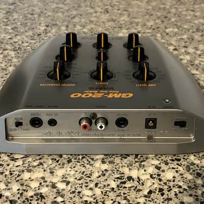 Zoom GM-200 Amp Modeller/Effects image 3