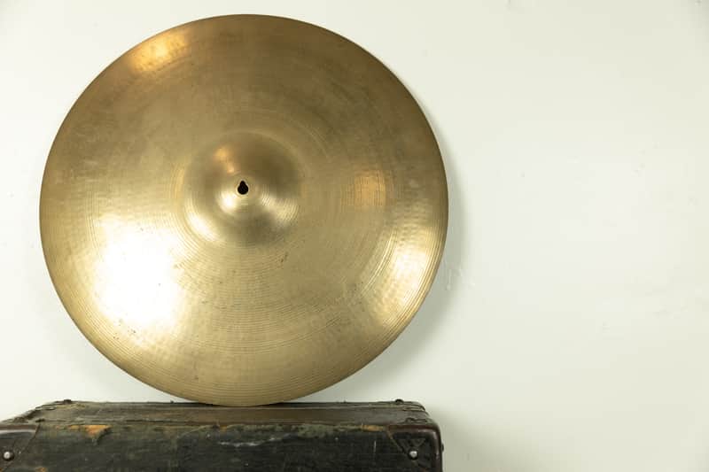 1980s A Zildjian & Cie 20" Medium Ride Cymbal 2216g image 1