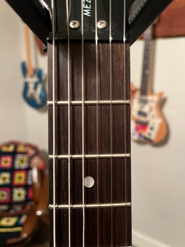 First Act ME279 Flying V Arrow Red Mini Travel Electric Guitar