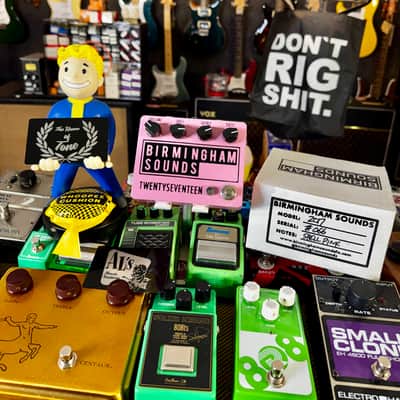Birmingham Sounds TWENTYSEVENTEEN Custom Shop ( Rare & Exclusive) - PINK image 2