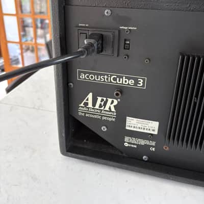 AER AcoustiCube 3 120w Acoustic Combo + 2-Way Footswitch & Fitted Gigbag image 10