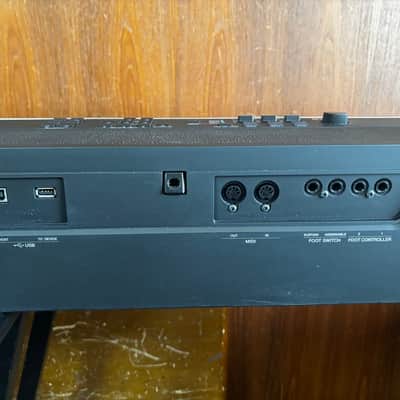 Yamaha CP4 88-Key Stage Piano w/ case image 11