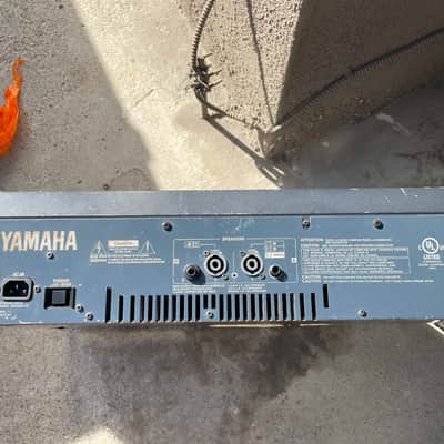 Yamaha EMX5000 20-channel mixer image 10