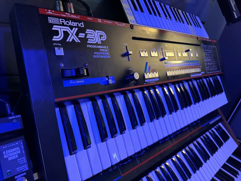 Roland JX-3P 61-Key Programmable Preset Polyphonic Synthesizer