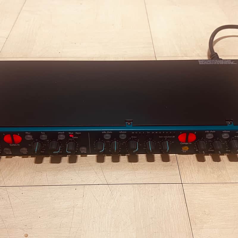 BSS DPR 944 – 2+2 Parametric Compressor & Gate Green