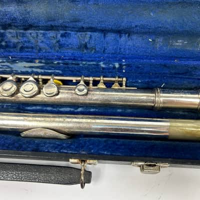 Gemeinhardt M2 Flute . Made in USA image 4