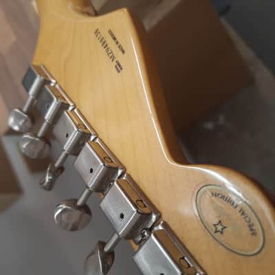 Fender Stratocaster Special Edition 2009 - Olympic White Plus upgrades image 15