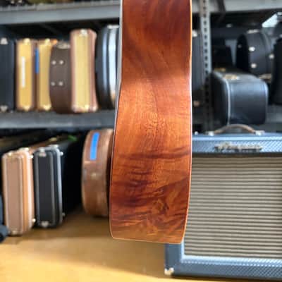 Kanile’a K-1 T DLX SF Tenor Ukulele #0310-4336 – Deluxe Hawaiian Koa – Grover Tuners – Case image 7