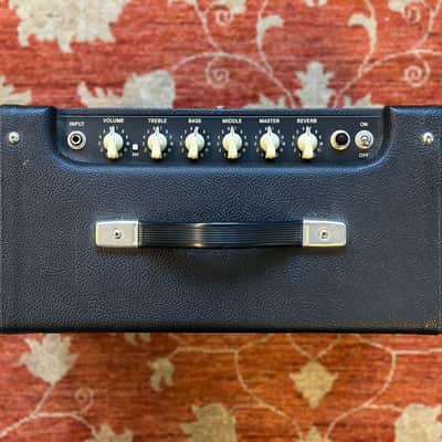 Fender Blues Junior IV 15 Watt 1x12" Guitar Amplifier image 4
