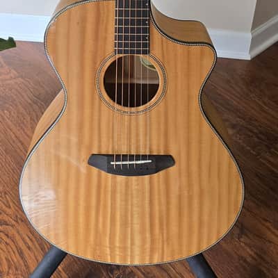 Breedlove Oregon Concerto CE Myrtlewood image 1