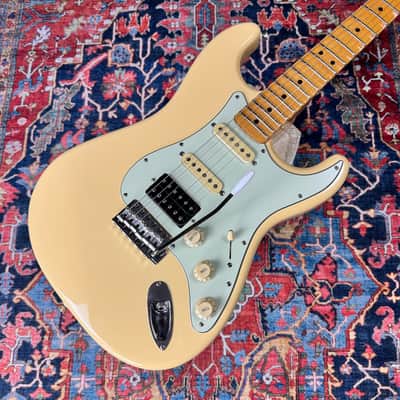 *Video* Yngwie Malmsteen Signature Stratocaster *Yngwie Signature* 1999-2000 Fender ST-71 140YM CIJ image 4