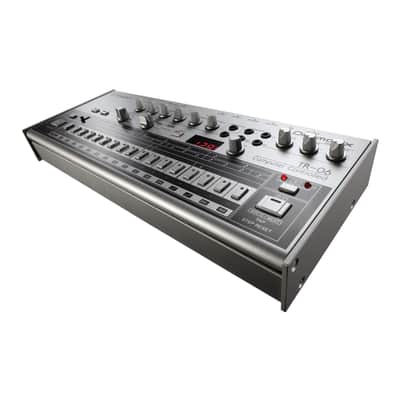 Roland Boutique Compact Metal Top Drum Machine with Color-Matched Case (Silver) Bundle with 2 x MIDI and 2 x 1/4-Inch TRS Cables (5 Items) image 6
