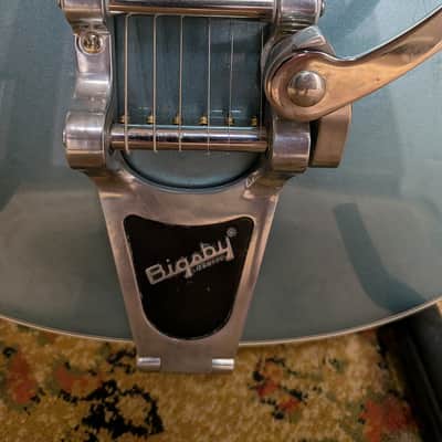 Gretsch G5622T-140 140th Anniversary Electromatic Double Platinum Center Block 2023 - Present - Two-Tone Stone Platinum / Pearl Platinum image 4