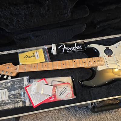 Fender Stratocaster 2008 - Black image 3
