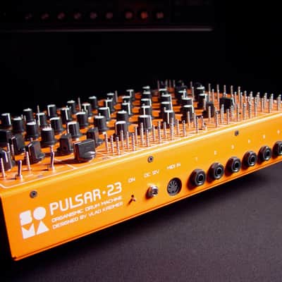 SOMA Pulsar-23 Orange Turret Version w/Extras - MINT! image 5