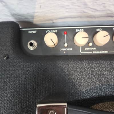 Fender Rumble 25 Bass Guitar Combo Amp image 4