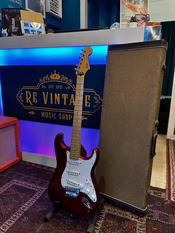 Fender Stratocaster MIJ 1984/1987 - Candy Apple Red image 1