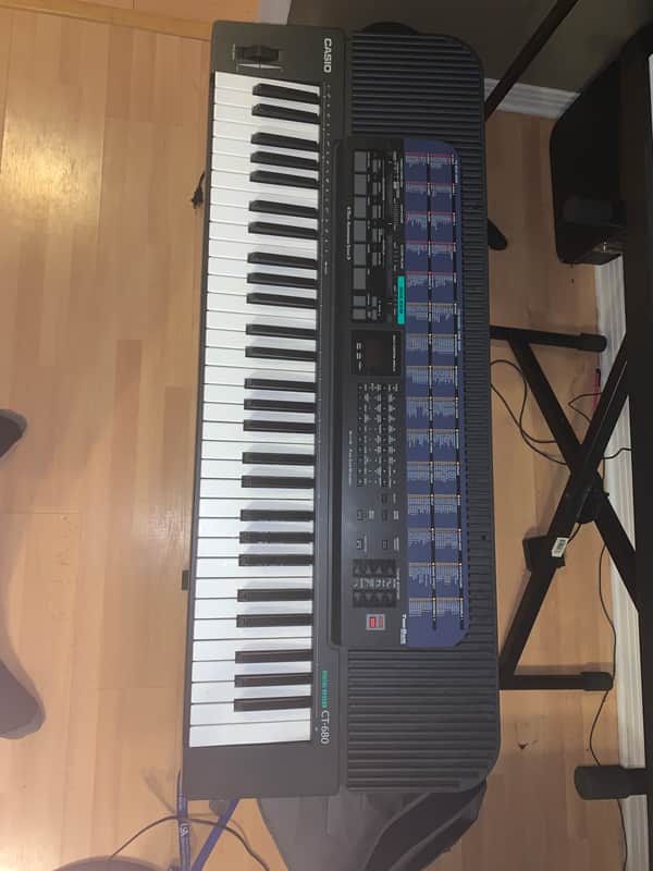 Casio  Ct-680 Tone Bank Keyboard 90s Black image 1
