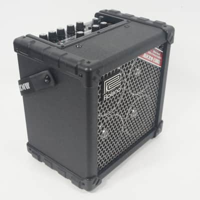 Roland MICRO CUBE RX Battery Powered Guitar Amplifire Built-in Effector, Tuner 2x2.5W 4x4" Combo image 3