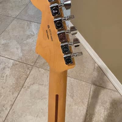 Fender Player Stratocaster 2019 - Polar White image 4