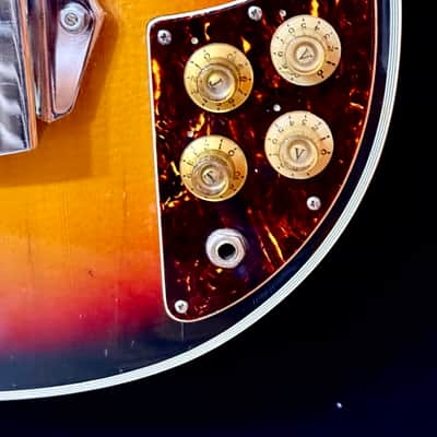 Original Kent 833 Violin style 1966 bass burst image 10