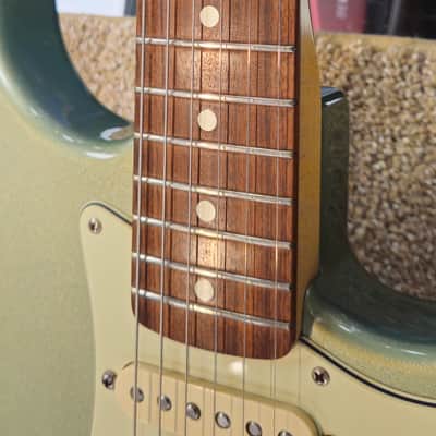 Fender Standard Stratocaster with Rosewood Fretboard 2003 Sage Green Metallic image 13