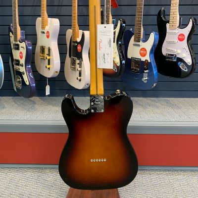 Fender American Professional II Telecaster with Maple Fretboard 2020 - Present - 3-Color Sunburst image 2