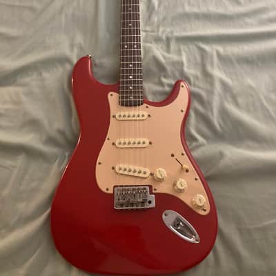 Ernie Ball Licensed OLP Music Man Silhouette MM4 - Sparkle Red
