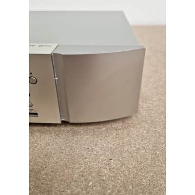 Marantz UD5007 - Blu-Ray Player - Like New w/ Original Box image 2