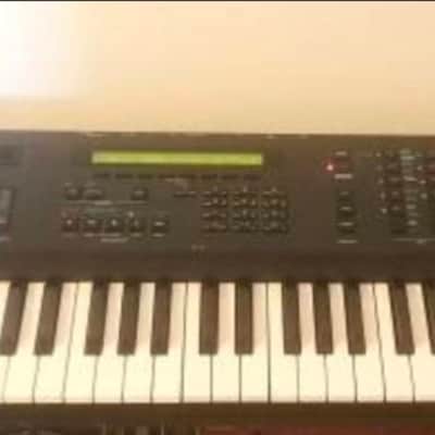 Yamaha V50 late-80's FM Synth Keyboard (like TX81Z w/Effects, etc) - * New Battery, Huge Extra Sound Library! (make offer!)