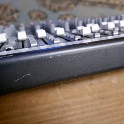 Mackie ProFX16 16-Channel Effects Mixer - Dark Gray image 14