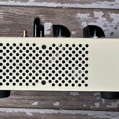 Victory Amps V4 The Duchess 180-Watt Hybrid Guitar Amp Pedal 2020 - Present - Cream image 6